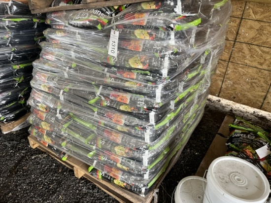 Pallet Of 8lb Bags Super Compost
