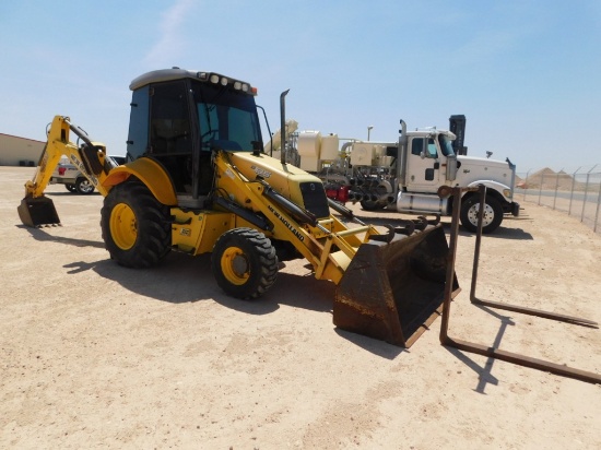 NEW HOLLAND B95-699800-780 LOADER BACKHOE SN: 2869 P/B NH 445T/M2 DIESEL EN