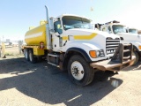 (X) (0100481) 2003 MACK CV713 T/A 80' BBL BOBTAIL VAC TRUCK VIN: 1M2AG11Y13