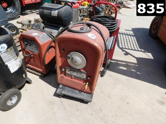 LINCOLN IDEALARC 250 ELECTRIC WELDING MACHINE (11293575)  LOCATED IN YARD 3