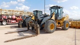 2011 JOHN DEERE 624K Wheel Loader/Forklift,