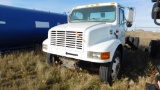 (1493041) (X) 2001 INTERNATIONAL 4700 S/A CAB & CHASSIS, 254