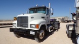 Located in YARD 1 - Midland, TX  (105) (X) 2012 MACK CHU613 PINNACLE T/A DAY CAB