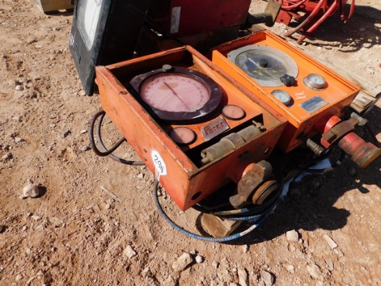 Located in YARD 1 - Midland, TX (3596) WEIGHT INDICATOR W/ (2) PADS