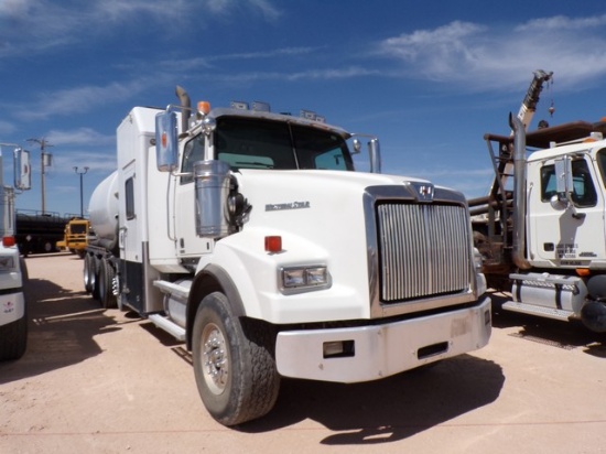 FOREMOST 1600 HYDROVAC TRUCK, MTD ON 2016 WESTERN STAR 4900SB TRI-DRIVE CHASSIS,