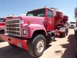 (0553) 1982 INTERNATIONAL S-2500 2-POD BULK CEMENT TRUCK, VIN-1HTCF2577CHA22165,