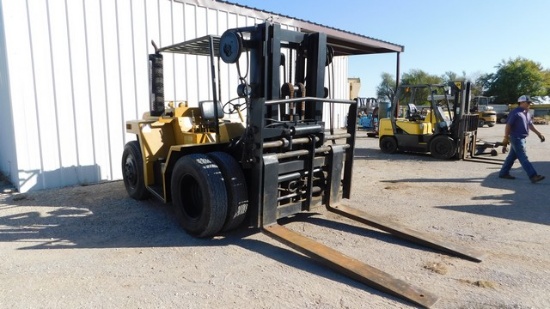 (0081) 1987 WINDHAM MODEL: W 10K W STD 48LC 10,000# ALL TERRAIN FORKLIFT SN# 116