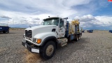 (0104719) 2003 MACK CV713 T/A CONTINVOS ROD INJECTOR TRUCK, VIN: 1M2AG11C23M0047
