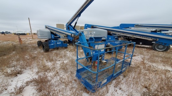 (8834) GENIE 4X4 S-65 EXTENDABLE BOOM MANLIFT P/B: PERKINS 4040 DIESEL, SHOWS 2,