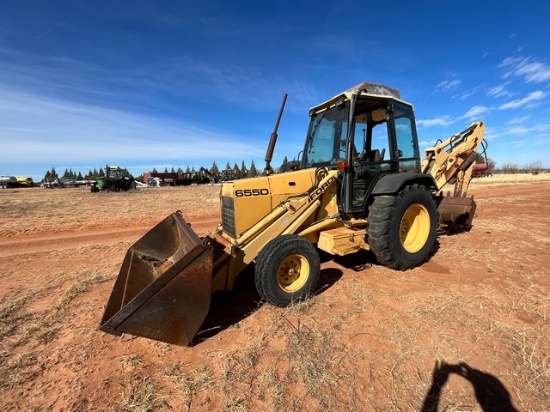 (M655D) FORD 655D CABBED BACKHOE, S#A439412, P/B: 4 CYL DIESEL ENGINE, SHUTTLE S