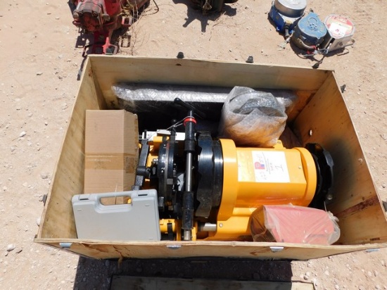 UNUSED PIPE THREADING MACHINE 1/2" TO 4" COMES W/ ALL TOOLS / CONTROLS NECESSARY