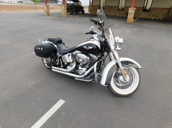 (X) 2008 HARLEY DAVIDSON SOFT TAIL MOTORCYLE, VIN: Y00965906, SHOWS 8,880 MILES