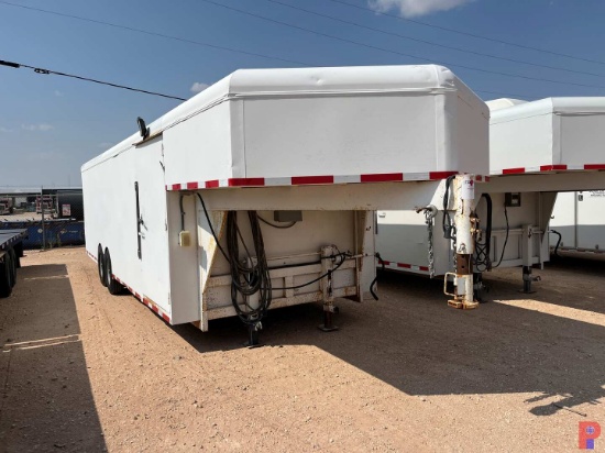 2017 C&M TRAILERS INC 24'X 8'T/A ENCLOSED GOOSENECK TRAILER