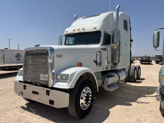 2006 FREIGHTLINER T/A SLEEPER CAB VACUUM TRUCK