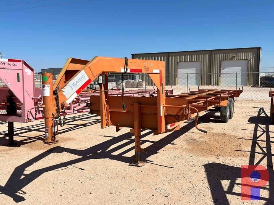 2000 SHOPBUILT 32'X 7'T/A GOOSENECK PIPE TRAILER