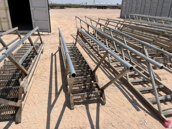 20'EXTENDABLE ALUMINUM RIG LADDER