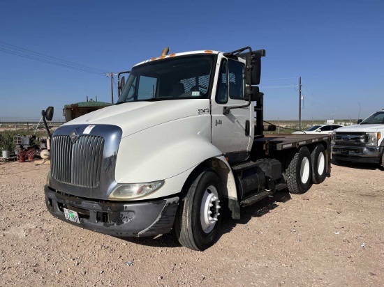 2006 INTERNATIONAL 8600 6X4 T/A DAYCAB WINCH TRUCK