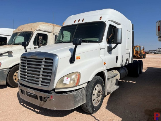 2014 FREIGHTLINER CASCADIA T/A SLEEPER HAUL TRUCK