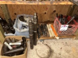 BOTTOM SHELF SECTION OF (10+) NEW SWAB KNUCKLE MANDRELS, (3) NEW SWAB LINE WIRE ROPE SOCKETS, VARIOU