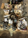 PALLET OF (30+) UNUSED REXROTH, BENDIX, AVENTICS, & SOME USED AIR VALVES W/ RIG CONSOLE
