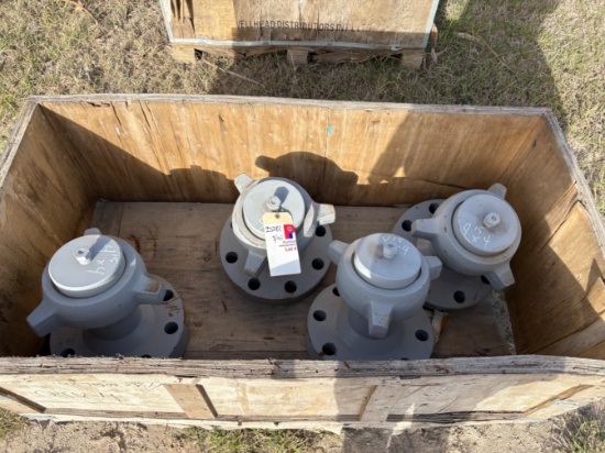 (4) 4" 15M X 4" 1502 ADAPTER FLANGE W/ 1-1/8" THREADED CAP