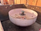 8 X 8 X 4 OPEN TOP FLUID TANK W/ 5 DIA CATCH PAN ON 7-1/16 FLANGE