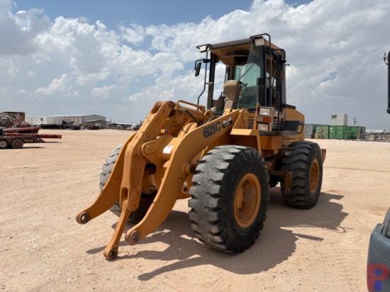 CASE 621C WHEEL LOADER