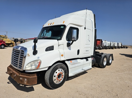2012 FREIGHTLINER CASCADIA 113064ST T/A 36" SLEEPER