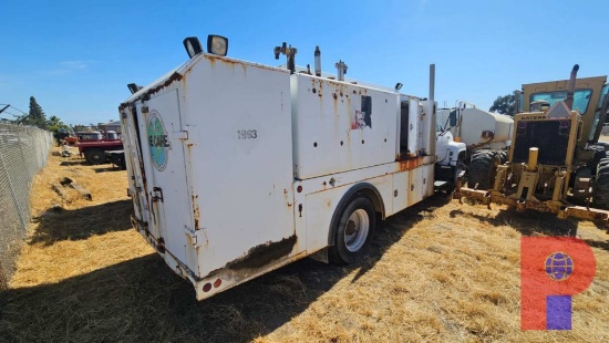 GMC TOPKICK S/A SAFETY CLEAN WASTE OIL TRUCK