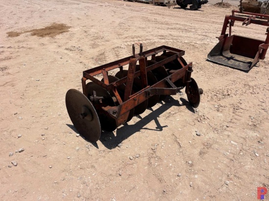 3 POINT HITCH FORD BUCKET WITH 4' DISC