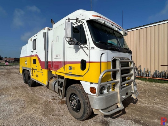 2002 FREIGHTLINER ARGOSY T/A CABOVER WIRELINE TRUCK