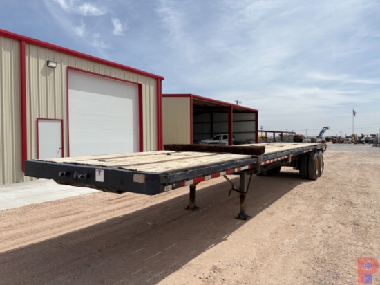 1982 FRUEHAUF 43 X 100 T/A FLATBED TRAILER
