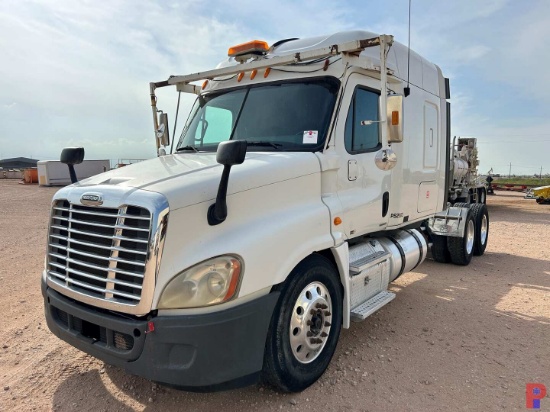 2011 FREIGHTLINER CASCADIA 125064ST T/A 60 SLEEPER TRUCK