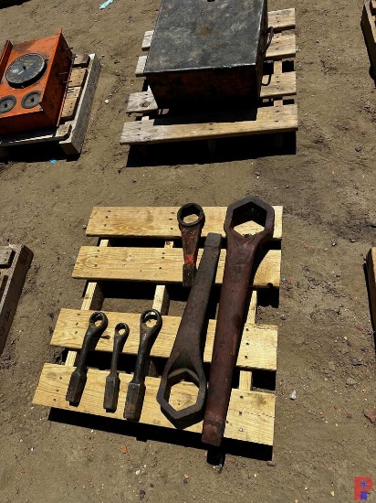 PALLET OF ASSORTED SIZE HAMMER WRENCHES