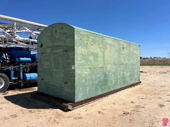20X8X10 STEEL DOG HOUSE, SKIDDED