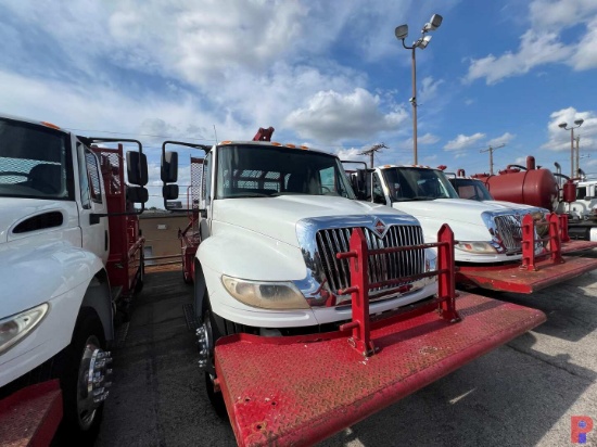 2016 INTERNATIONAL DURASTAR 4300 ROUSTABOUT TRUCK