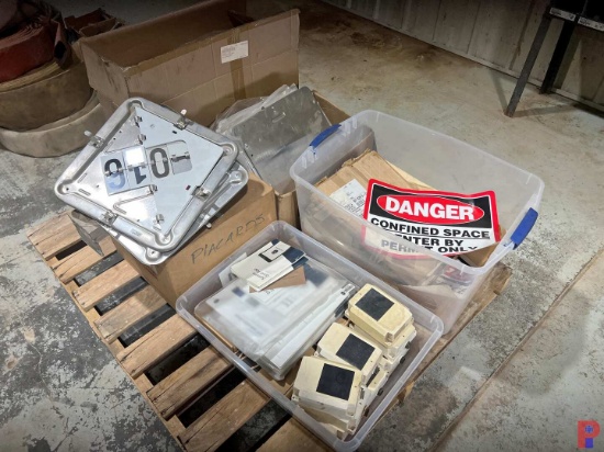 USED & UNUSED SAMSURA GPS TRACKING DEVICES FOR TRAILES & THREE BOX'S HAZARD SIGNS