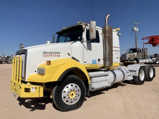 2012 WESTERN STAR 4900 SB T/A 24" Sleeper Truck