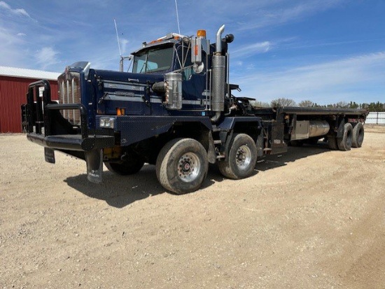 2006 Kenworth C 500B Twin Steer Bed Truck