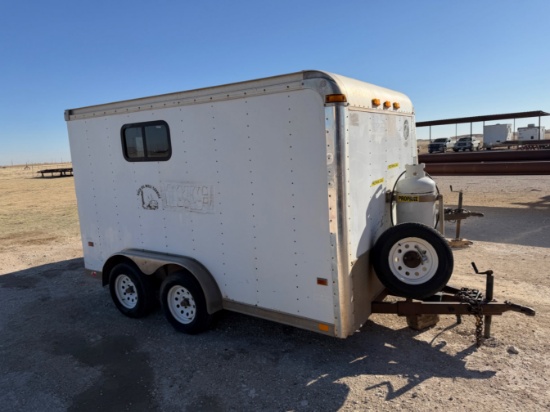 Classic 12 BP Dog House trailer