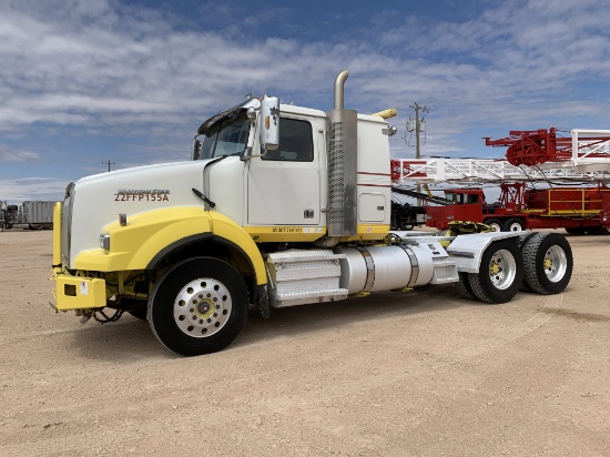 2012 WESTERN STAR 4900 SB T/A 24" Sleeper Truck