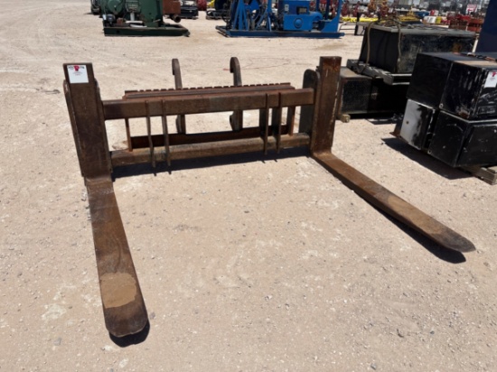 6L x 7.5W QUICK ATTACH FORK ATTACHMENT FOR CAT 930 LOADER