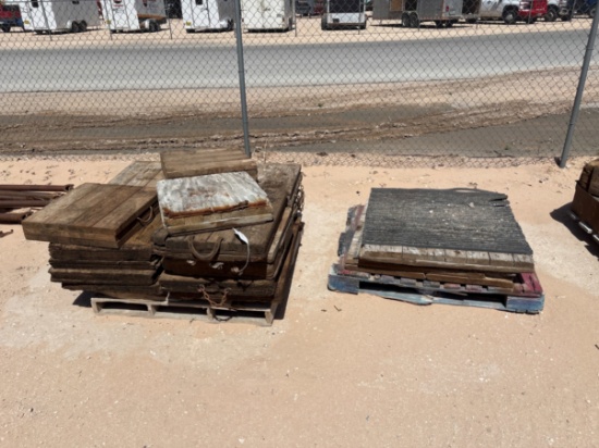 (5 pallets) assorted wooden outrigger pads/matting boards