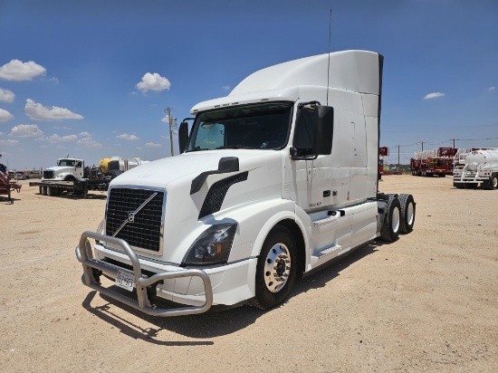 2017 Volvo T/A Sleeper Haul Truck