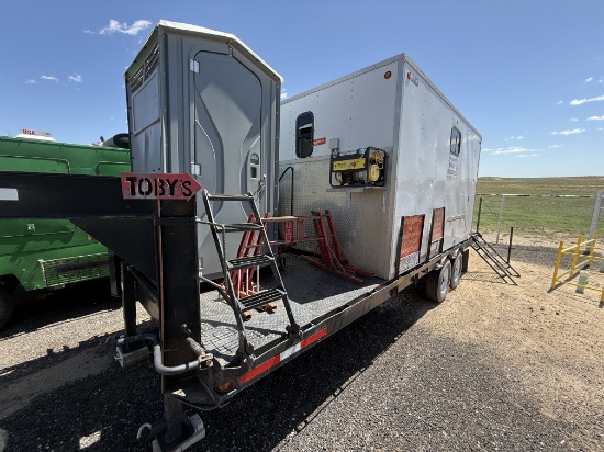 2000 CRKG 24x102 T/A PORTA-POTTY DOGHOUSE GOOSENECK TRAILER