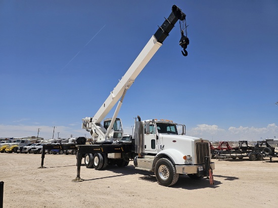 2011 PETERBILT 367 T/A DAYCAB 50-TON CRANE TRUCK