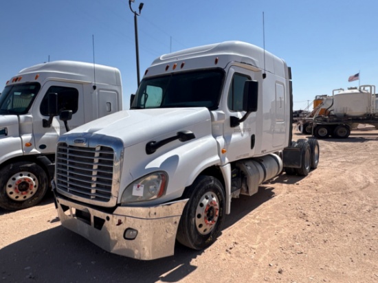 2013 FREIGHTLINER CASCADIA T/A SLEEPER HAUL TRUCK, INOP.
