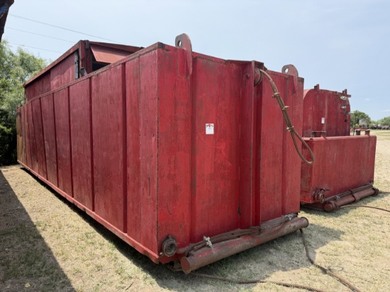 40L x 9.6W x 7.4H OPEN TOP WATER TANK & TOP DOGHOUSE SKIDDED