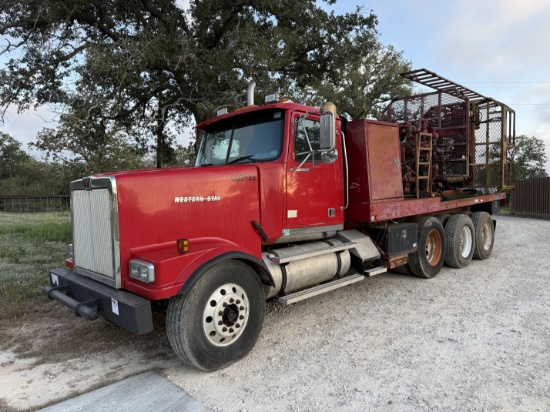 2004 WESTERN STAR 4900 SF TRI-AXLE SNUBBING RIG TRUCK