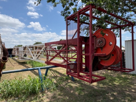 Al Hicks 100H x 12,9W x 300,000# mast
